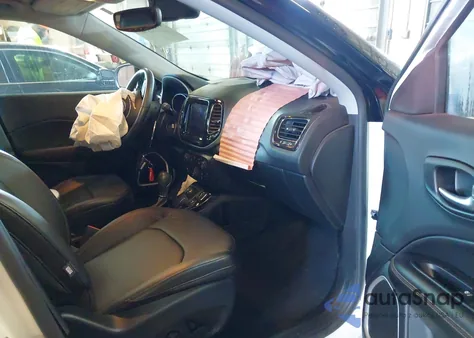 2021 Jeep Compass Limited 4X4 z USA, uszkodzony, nr VIN 3C4NJDCB7MT581416